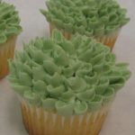 Mum Flower Petal Cupcake