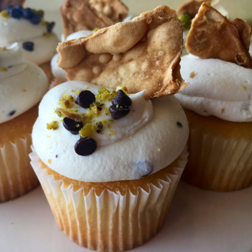 Cannoli Cupcake
