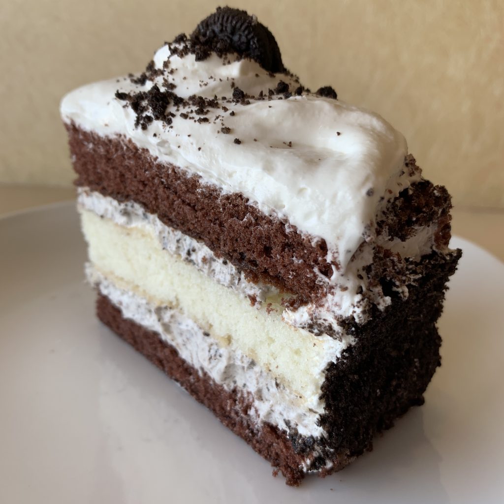 Oreo Cookies 'n' Cream Cake Slice