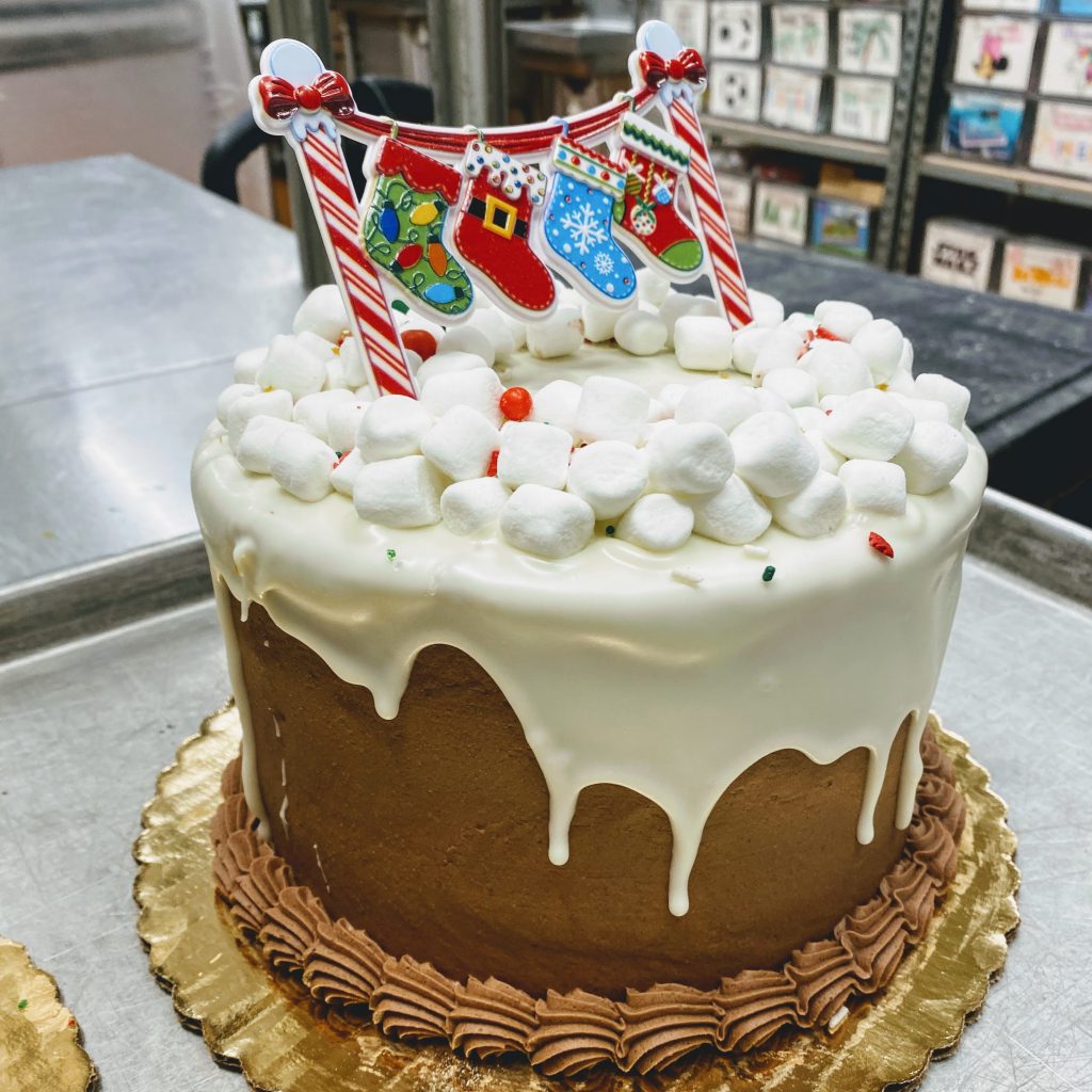Hot Cocoa Cake - Christmas